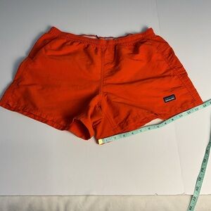 Patagonia  women's shorts  size  m orange